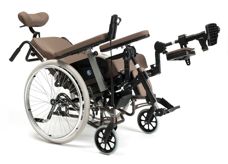 Инвалидная кресло-коляска Vermeiren Inovys II-E фото 2